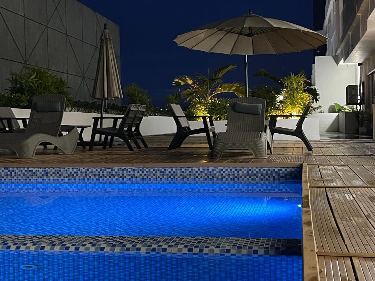 Апарт отель Inspiria Davao Экстерьер фото